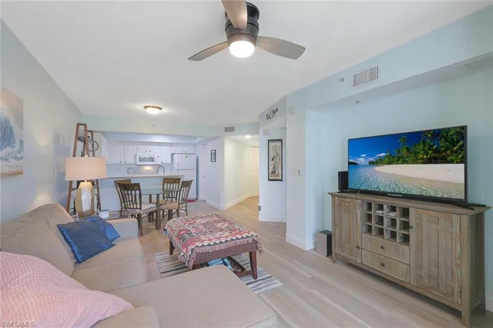 4121 Residence DR # 312, FORT MYERS FL 33901