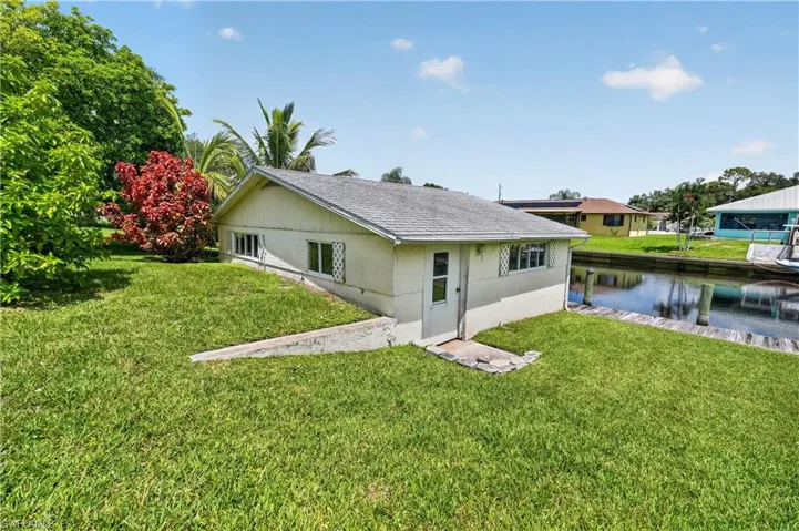 13512 Caribbean Blvd, Fort Myers, Florida 33905