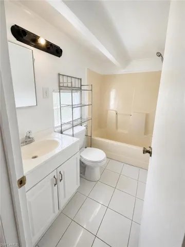 2204  Coronet  ST, Fort Myers, FL 33907