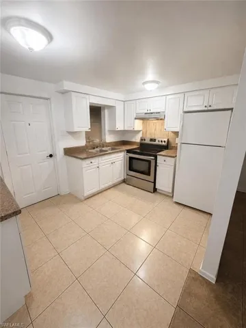 2204  Coronet  ST, Fort Myers, FL 33907