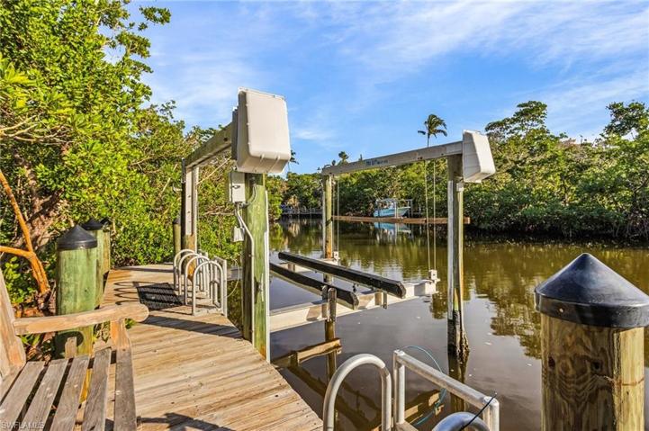 Boat Dock & Lift