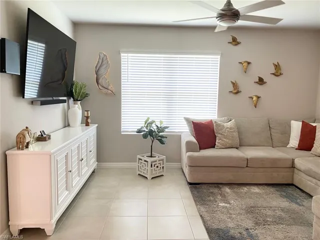 4646  45th NE AVE, Naples, FL 34120