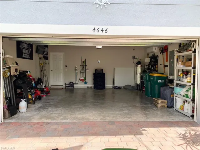 4646  45th NE AVE, Naples, FL 34120