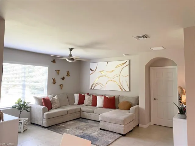 4646  45th NE AVE, Naples, FL 34120