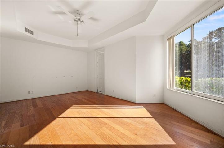 1580  Clermont  DR, Naples, FL 34109