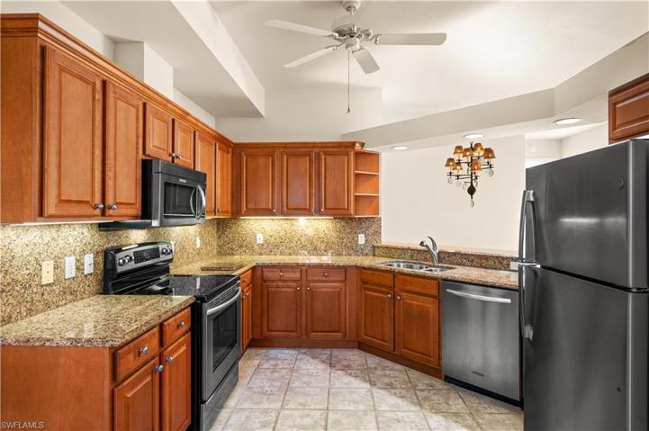 1580  Clermont  DR, Naples, FL 34109
