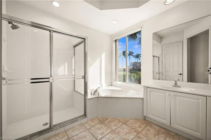 1580  Clermont  DR, Naples, FL 34109