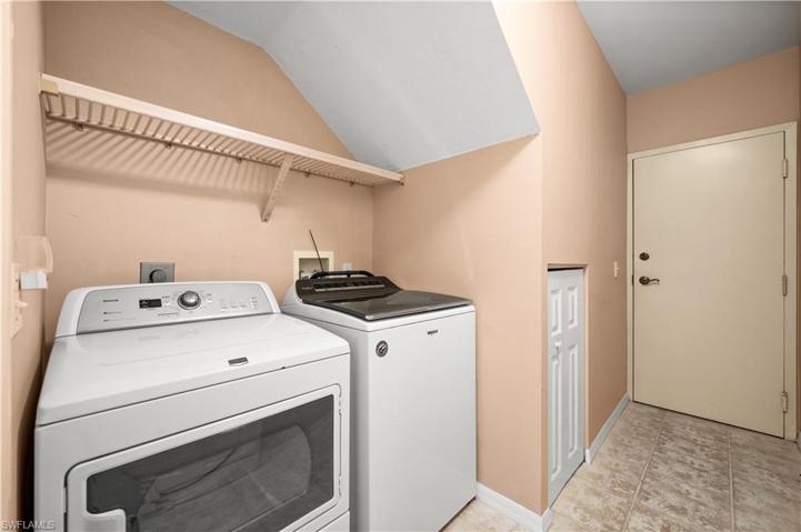 1580  Clermont  DR, Naples, FL 34109