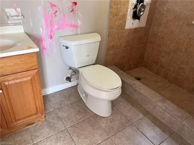 1421  Juddale E ST, Lehigh Acres, FL 33936