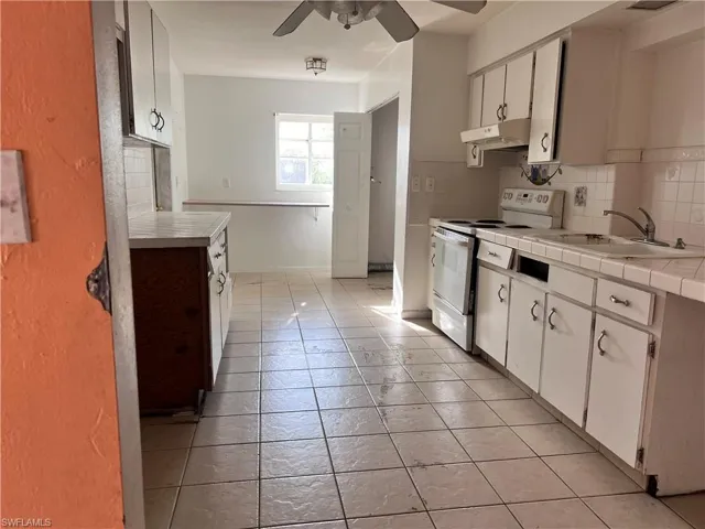 1421  Juddale E ST, Lehigh Acres, FL 33936