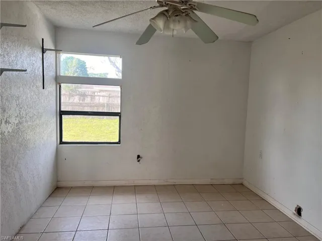 1421  Juddale E ST, Lehigh Acres, FL 33936