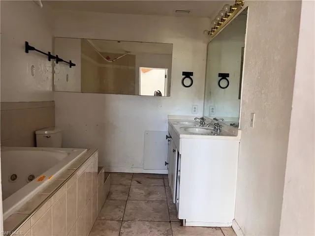 1421  Juddale E ST, Lehigh Acres, FL 33936
