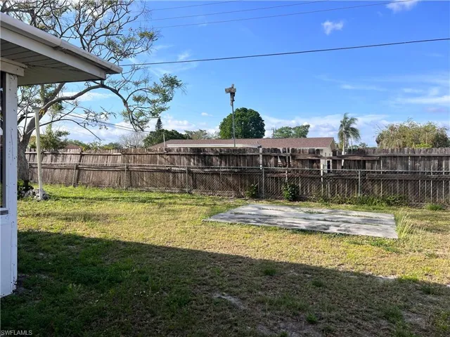 1421  Juddale E ST, Lehigh Acres, FL 33936