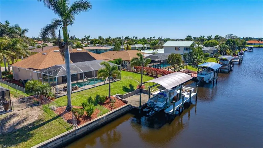 Gorgeous Waterfront property!
