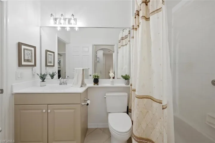 6305 Wilshire Pines Cir 503, Naples, Florida 34109