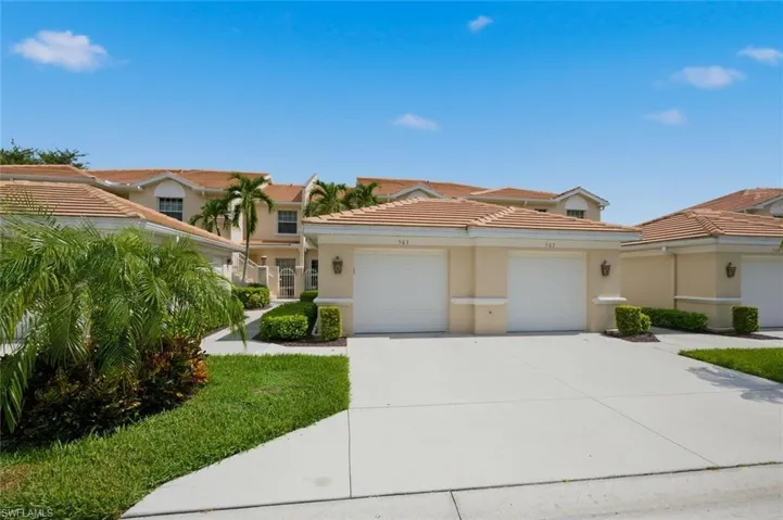 6305 Wilshire Pines Cir 503, Naples, Florida 34109