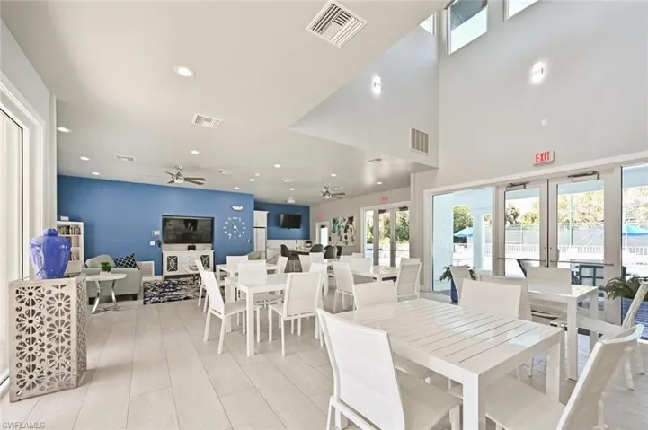 6305 Wilshire Pines Cir 503, Naples, Florida 34109