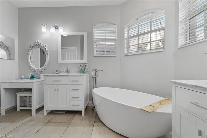 2437 NW Embers  TER, Cape Coral, FL 33993