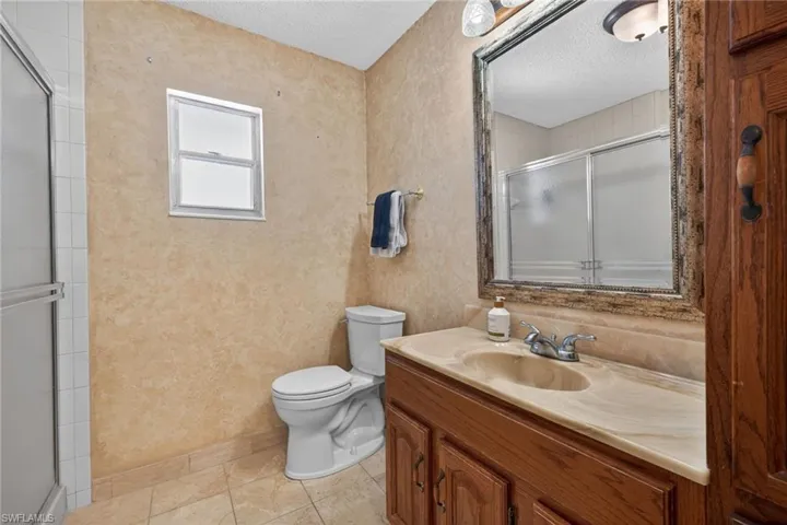 2333 Dover Ave, Fort Myers, Florida 33907