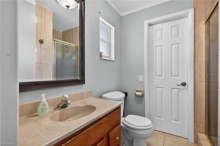 2333 Dover Ave, Fort Myers, Florida 33907