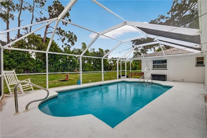 2333 Dover Ave, Fort Myers, Florida 33907