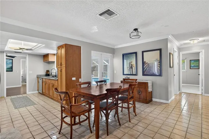 2333 Dover Ave, Fort Myers, Florida 33907