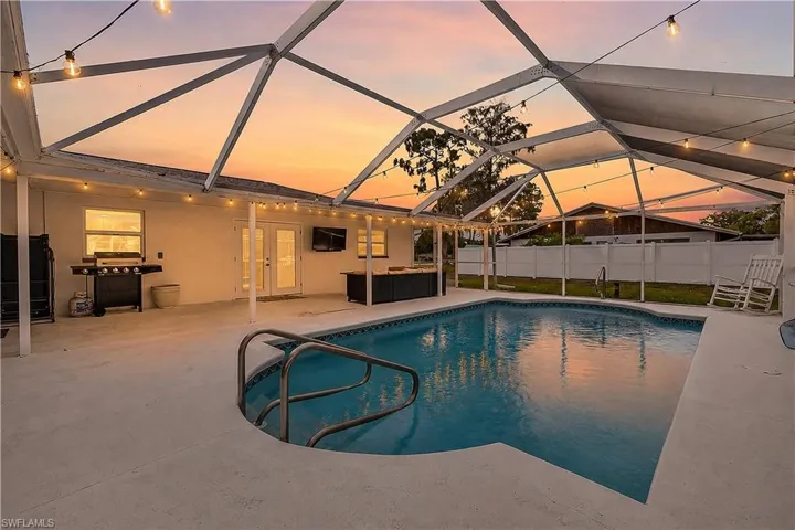 2333 Dover Ave, Fort Myers, Florida 33907