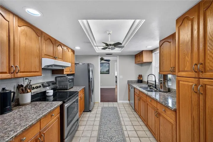 2333 Dover Ave, Fort Myers, Florida 33907