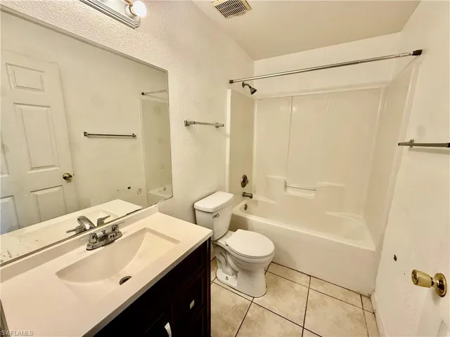 4718/4720  Golfview  BLVD, Lehigh Acres, FL 33973