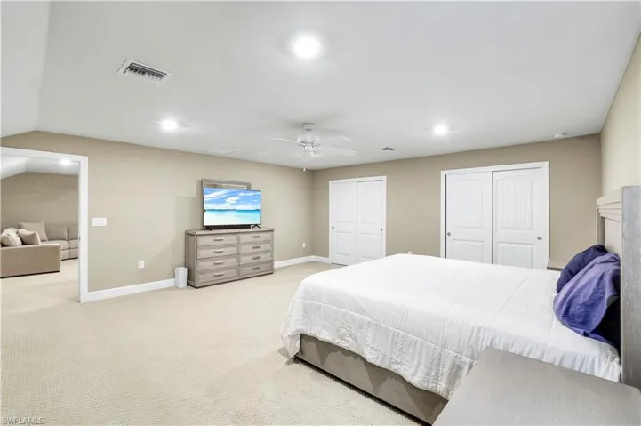UPSTAIRS GUEST BED #1