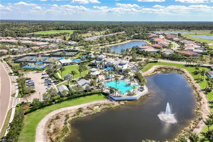 9373  Surfbird  CT, Naples, FL 34120