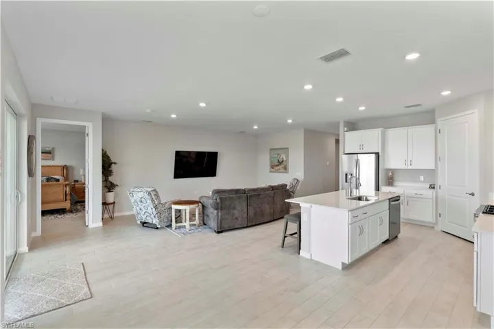 17911 Shade Tree Loop, Punta Gorda, Florida 33982