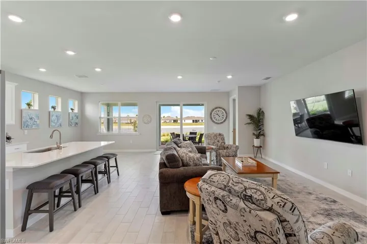 17911 Shade Tree Loop, Punta Gorda, Florida 33982