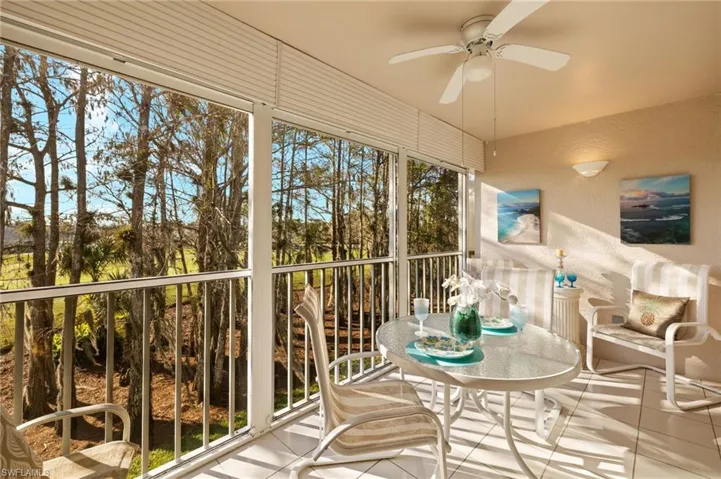 Sunroom with ceiling fan