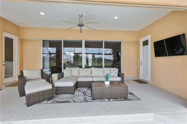 11809 Royal Tee Ct, Cape Coral, Florida 33991