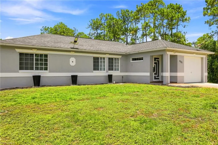 4225 16th St Ne, Naples, Florida 34120