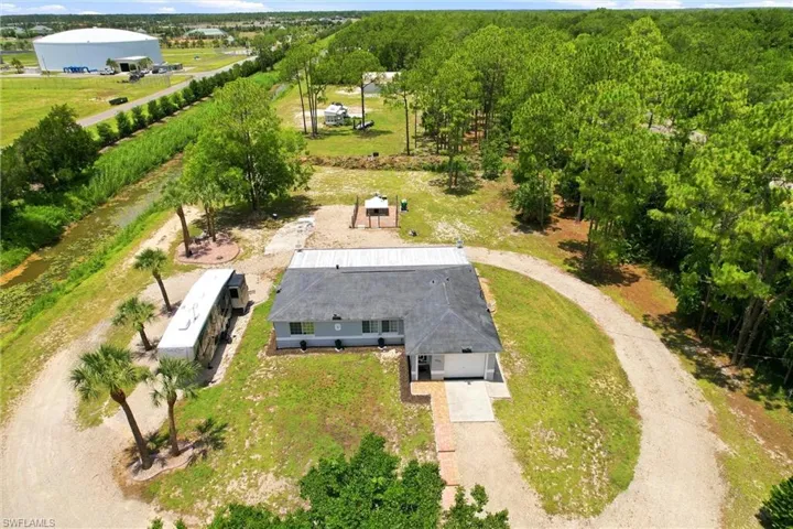 4225 16th St Ne, Naples, Florida 34120