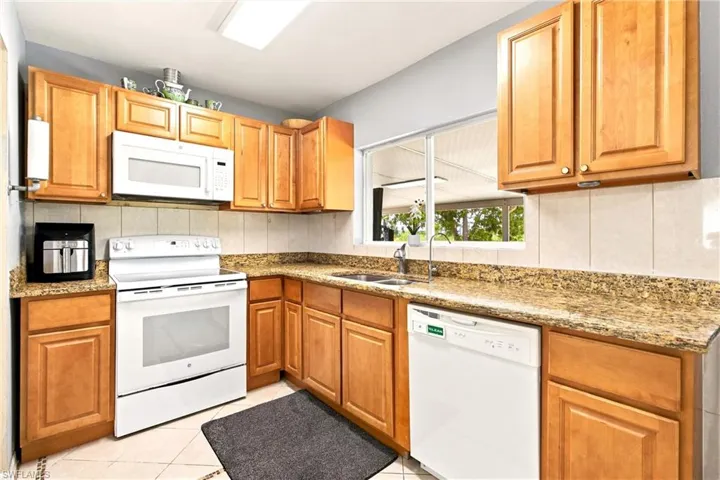 4225 16th St Ne, Naples, Florida 34120