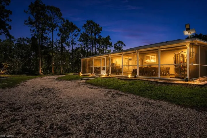 4225 16th St Ne, Naples, Florida 34120