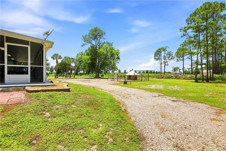 4225 16th St Ne, Naples, Florida 34120