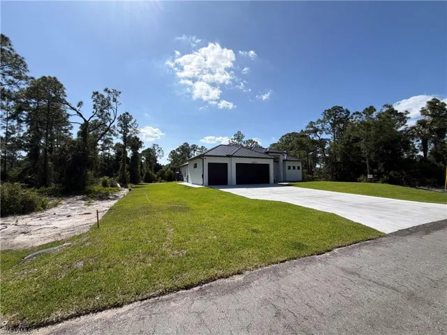 1207 Magnolia Ave, Lehigh Acres, Florida 33972