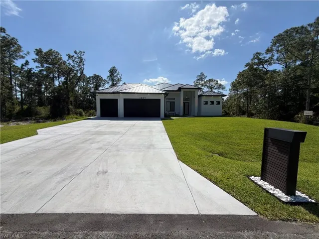 1207 Magnolia Ave, Lehigh Acres, Florida 33972
