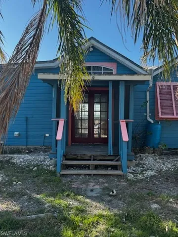 2602 Pine ST, Matlacha, FL 33993,225029566