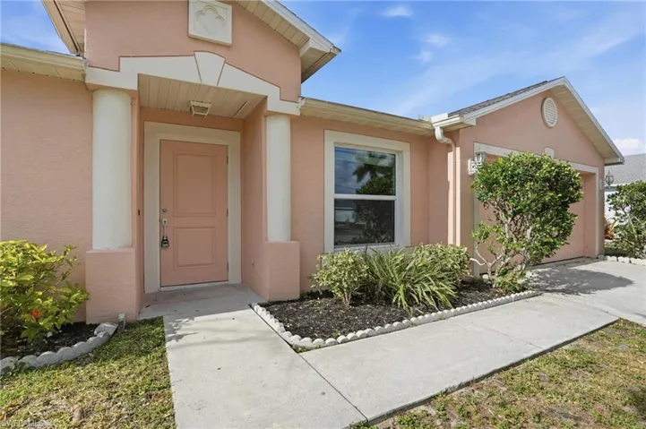 2004 NE 5th  TER, Cape Coral, FL 33909