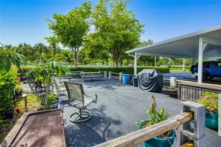View of patio / terrace with area for grilling