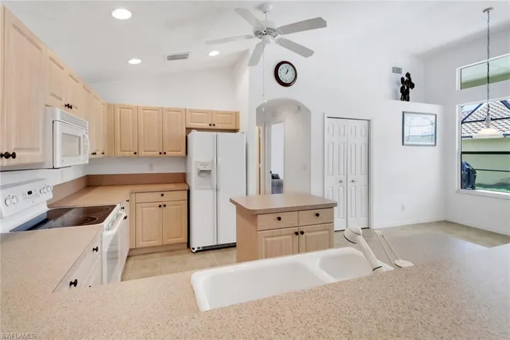 1025 Jardin Dr, Naples Fl 34104