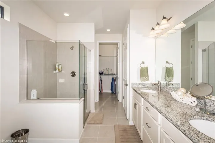 MAIN BEDROOM BATH