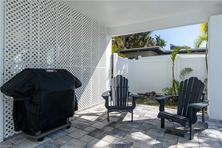 233 Delmar Ave, Fort Myers Beach, Florida 33931