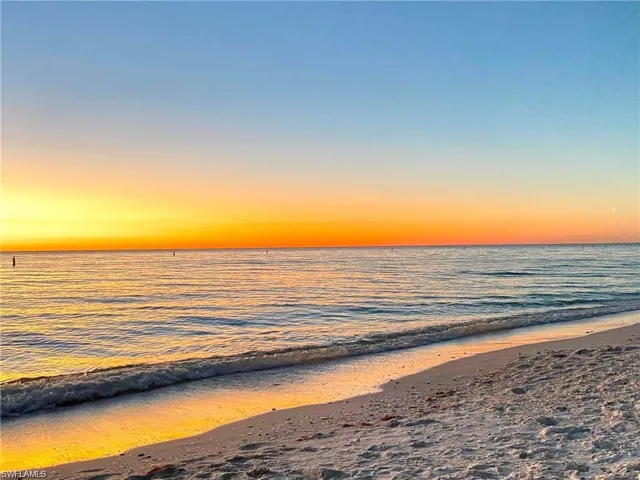 233 Delmar Ave, Fort Myers Beach, Florida 33931