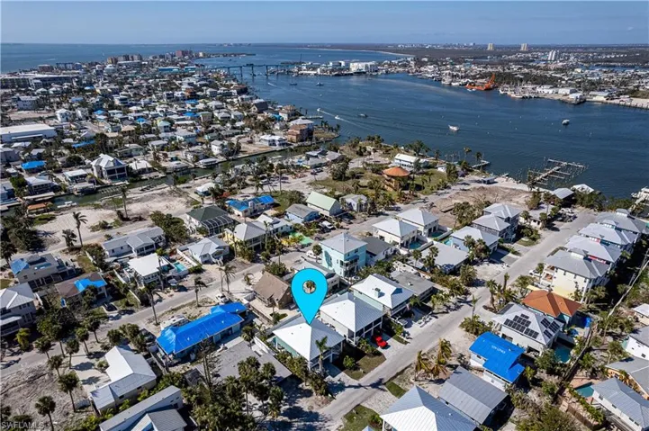 233 Delmar Ave, Fort Myers Beach, Florida 33931